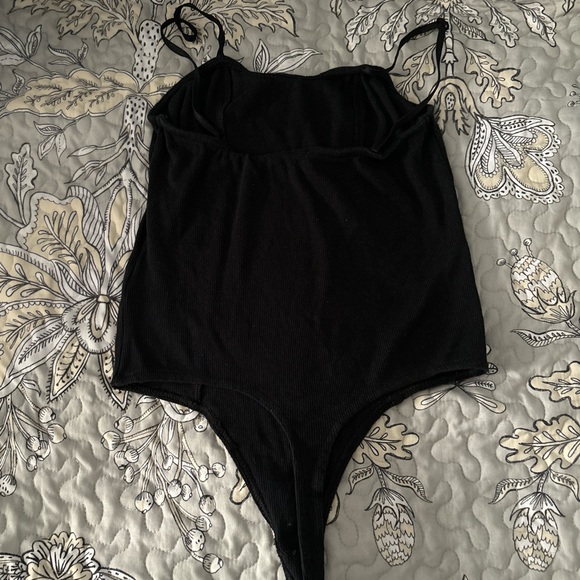 Medium Open edit black bodysuit - Picture 3 of 4